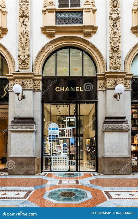 chanel milano boutique|Chanel outlet in italy.